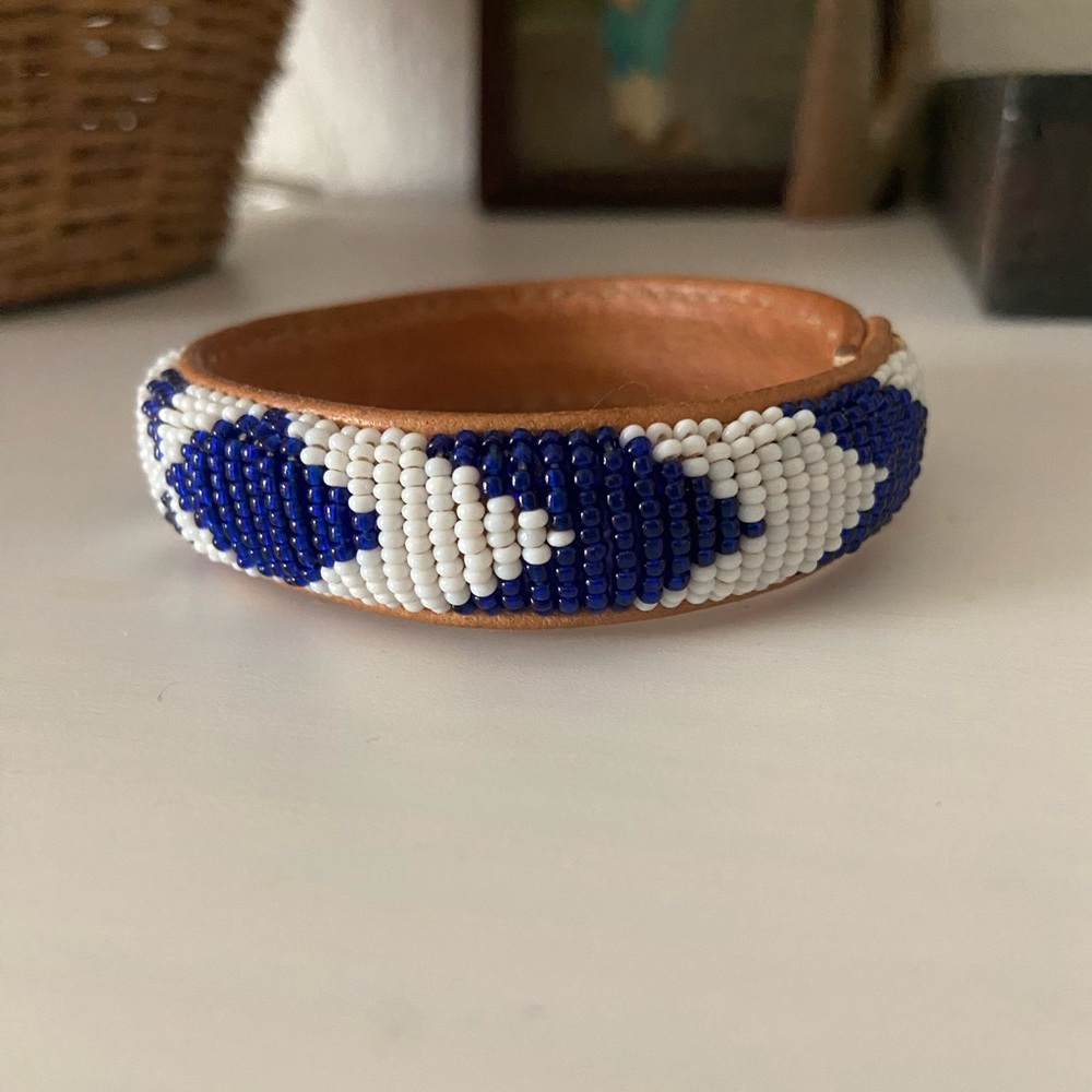 Native American chevron beaded leather bracelet